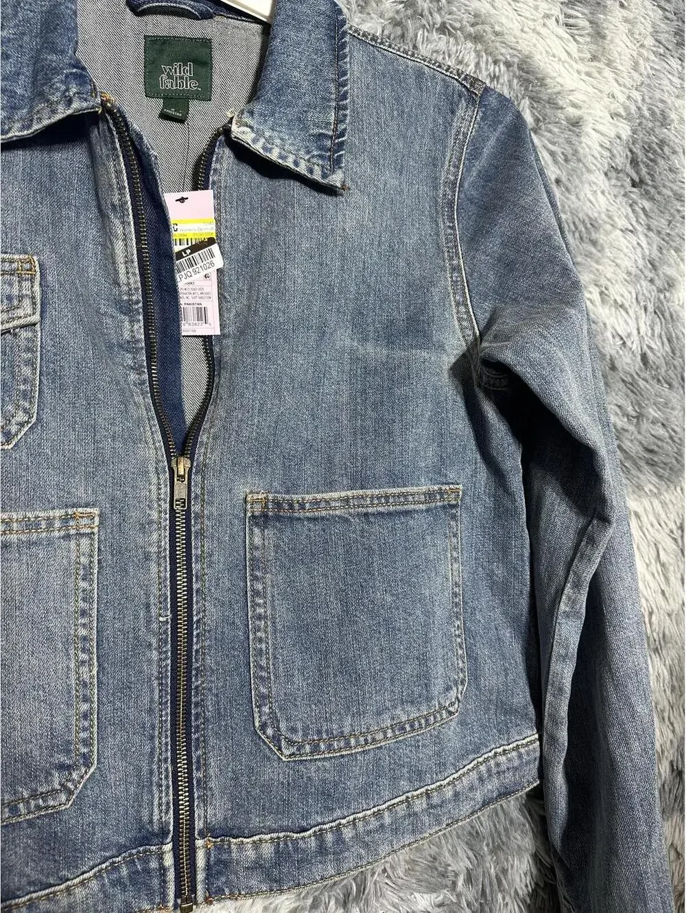 Wild Fable Denim Jacket with Front Pockets and Button Detail - Picture 5 of 6